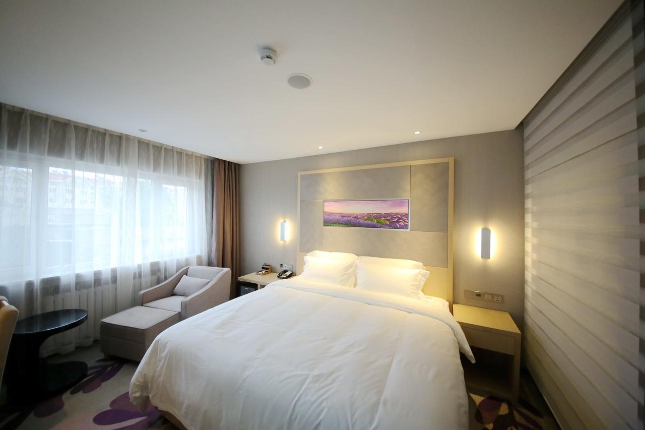Lavande Hotel Qingdao North Station Shop Екстер'єр фото